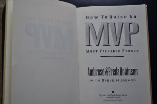 Book cover for How to Raise an Mvp by Robinson, Ambrose