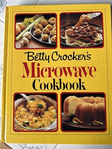 Book cover for Betty Crocker's Microwave Cookbook by Betty Crocker Editors Staff