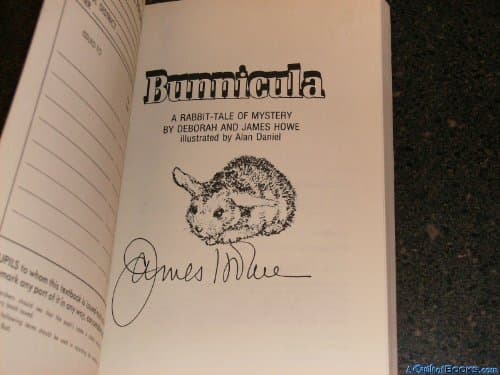 Book cover for Bunnicula: A rabbit-tale of mystery (Houghton Mifflin literature) by Howe, Deborah