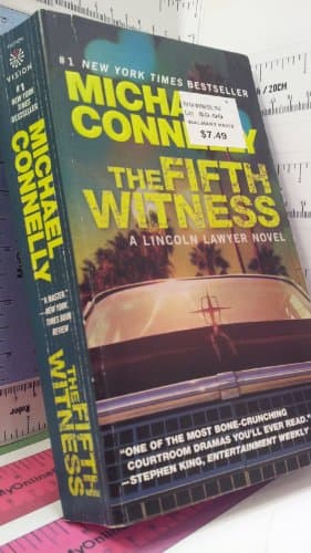 Book cover for The Fifth Witness (A Lincoln Lawyer Novel, 4) by Connelly, Michael