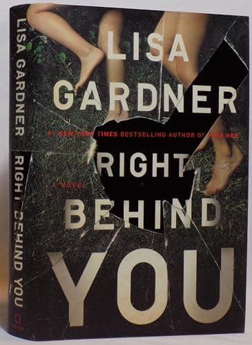 Book cover for Right Behind You (FBI Profiler) by Gardner, Lisa