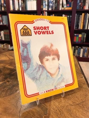 Book cover for Phonics Short Vowels by School Zone