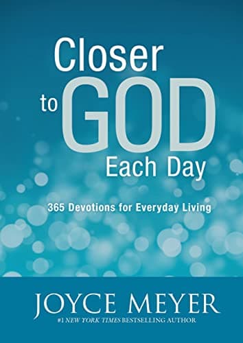 Book cover for Closer to God Each Day: 365 Devotions for Everyday Living by Meyer, Joyce